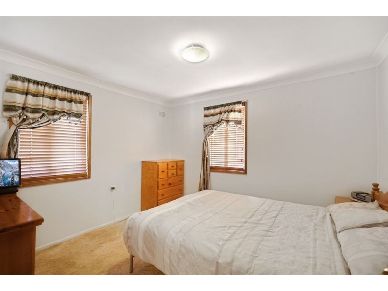 10 Byron Avenue, Campbelltown NSW 2560