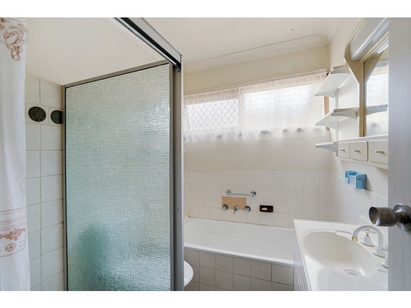 4/42 Woodhouse Drive, Ambarvale NSW 2560