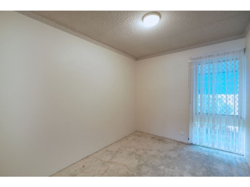 4/42 Woodhouse Drive, Ambarvale NSW 2560