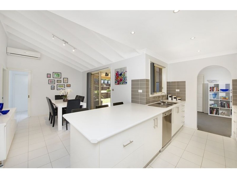 75 Clennam Avenue, Ambarvale NSW 2560