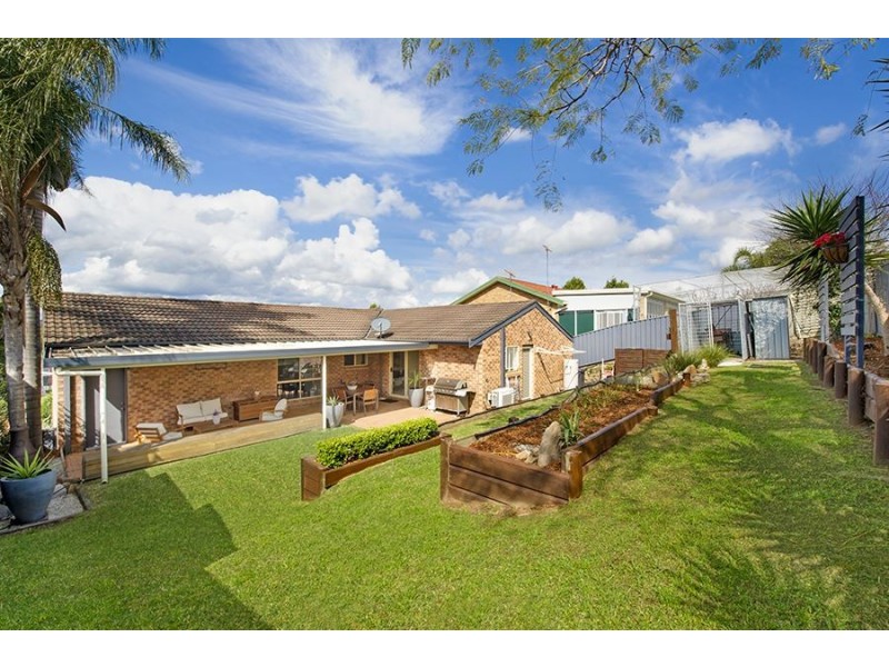 75 Clennam Avenue, Ambarvale NSW 2560