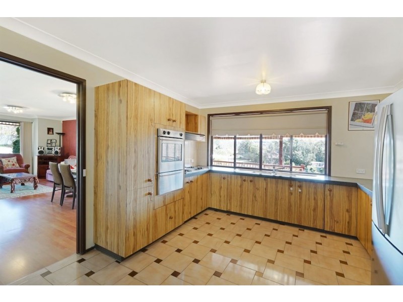 24 Belltrees Close, Glen Alpine NSW 2560