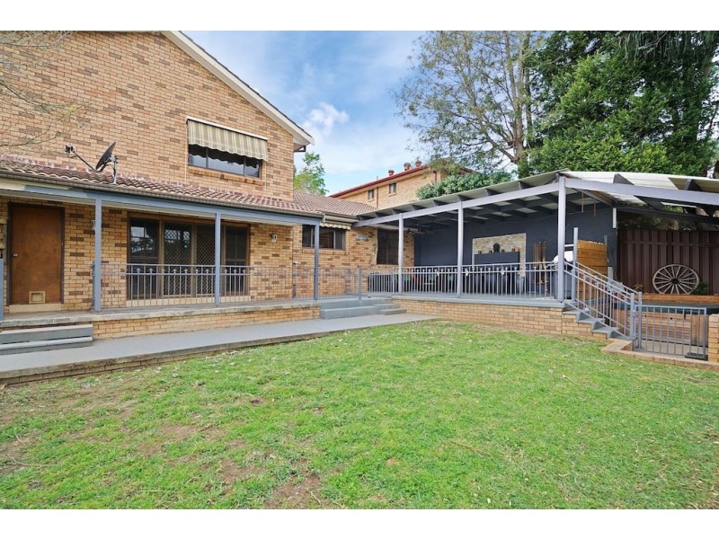8 Trotwood Avenue, Ambarvale NSW 2560