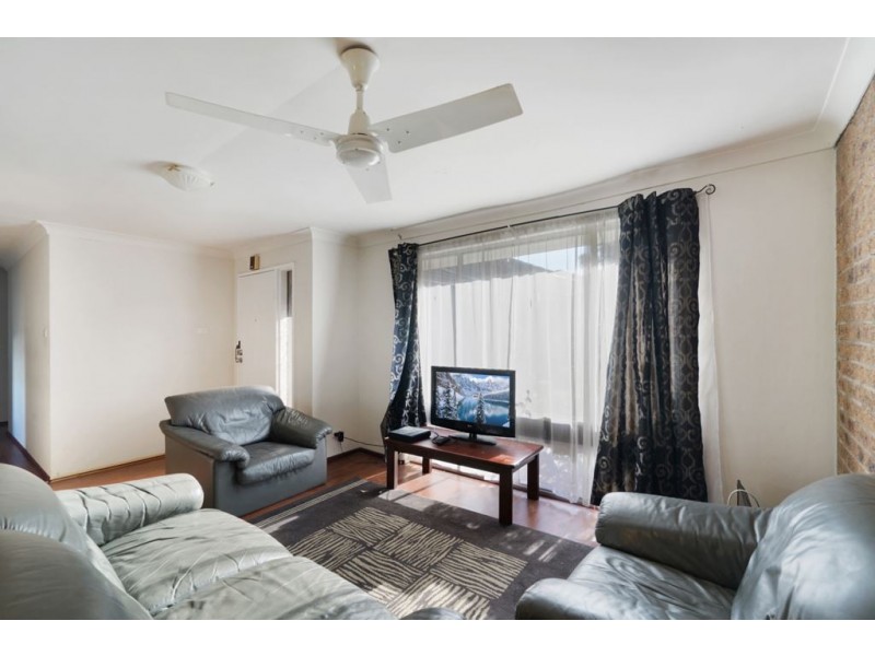 6/21 Second Avenue, Macquarie Fields NSW 2564