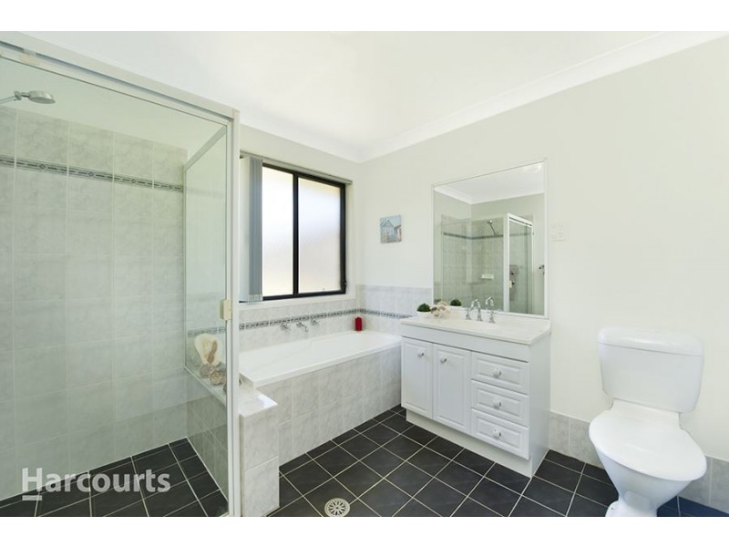 5 Quarters Place, Currans Hill NSW 2567