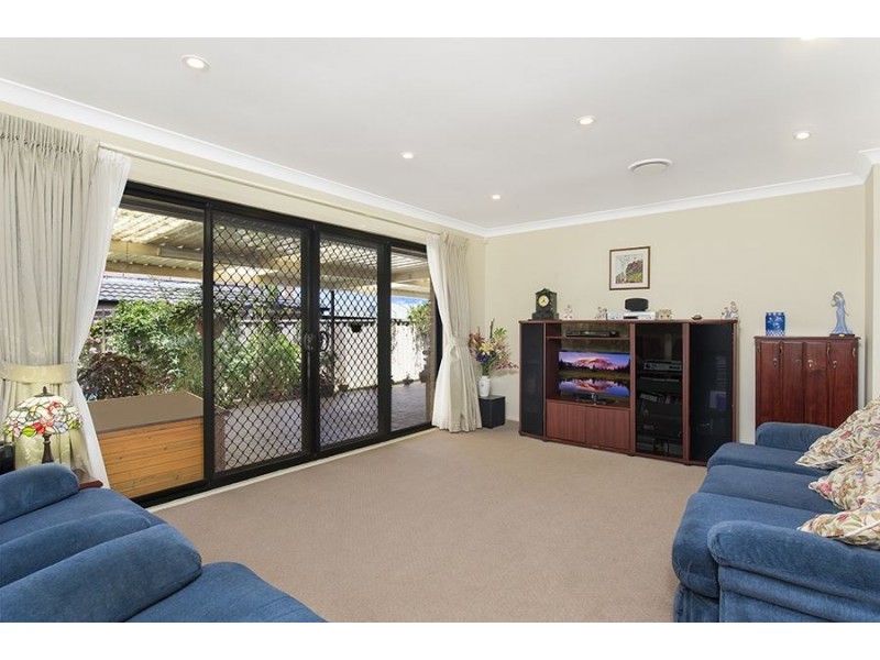 55 Mclaughlin Circuit, Bradbury NSW 2560