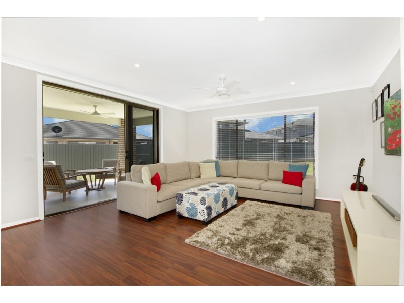 6 Benalla Cove, Harrington Park NSW 2567