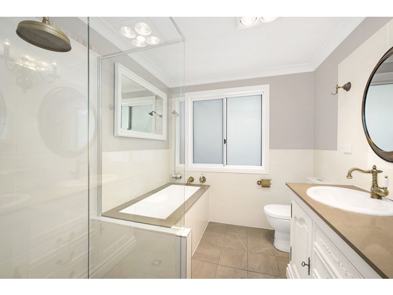 48 Abington Crescent, Glen Alpine NSW 2560