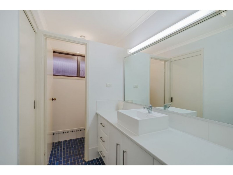 10 Trebbiano Place, Eschol Park NSW 2558