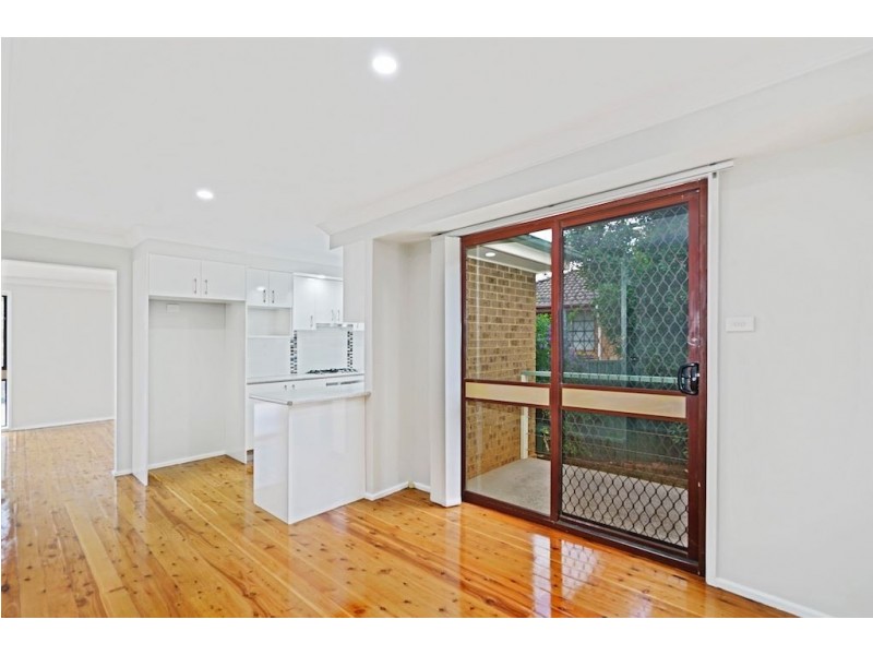 4 Arran Place, St Andrews NSW 2566