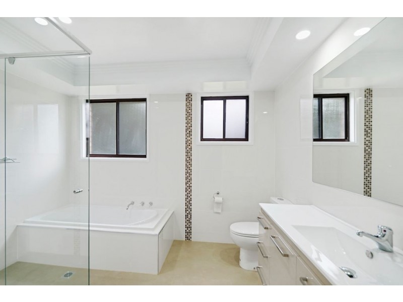 4 Arran Place, St Andrews NSW 2566