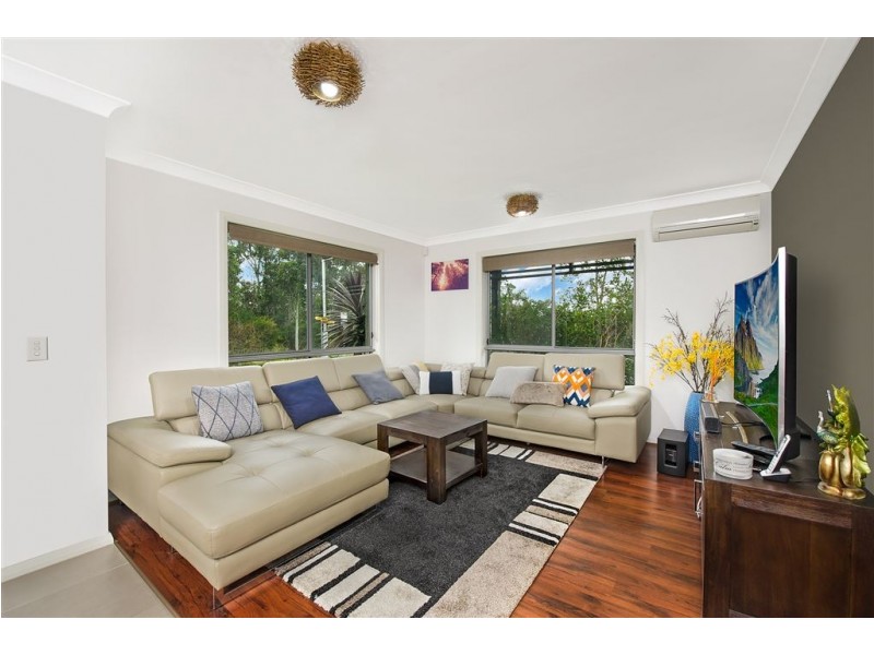 43 Hadlow Avenue, Glenfield NSW 2167