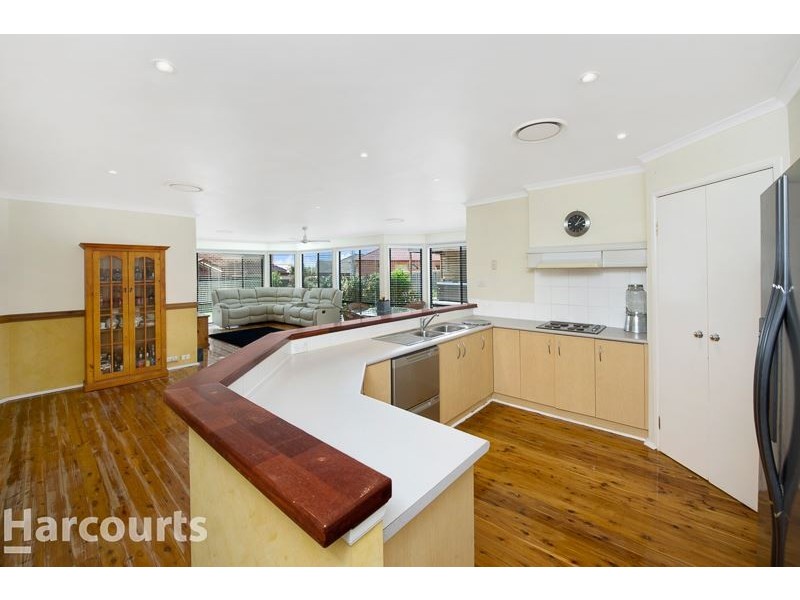 16 Englorie Park Drive, Glen Alpine NSW 2560