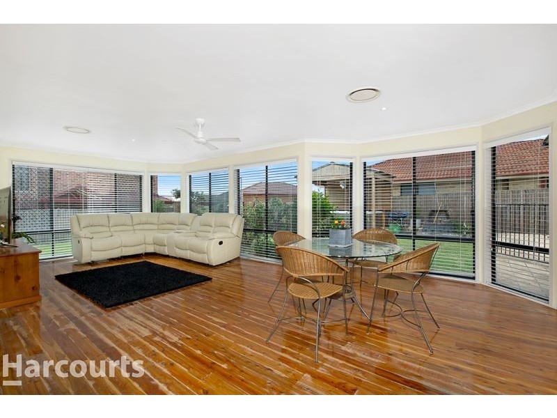 16 Englorie Park Drive, Glen Alpine NSW 2560