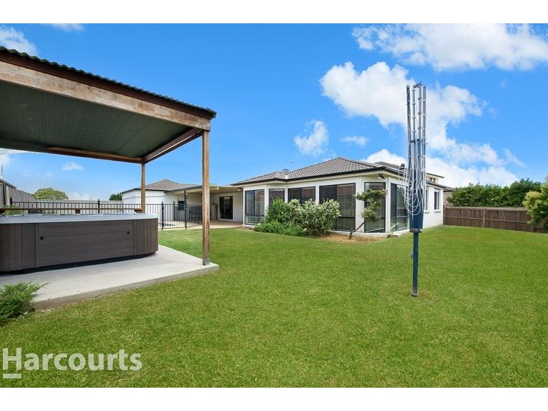 16 Englorie Park Drive, Glen Alpine NSW 2560