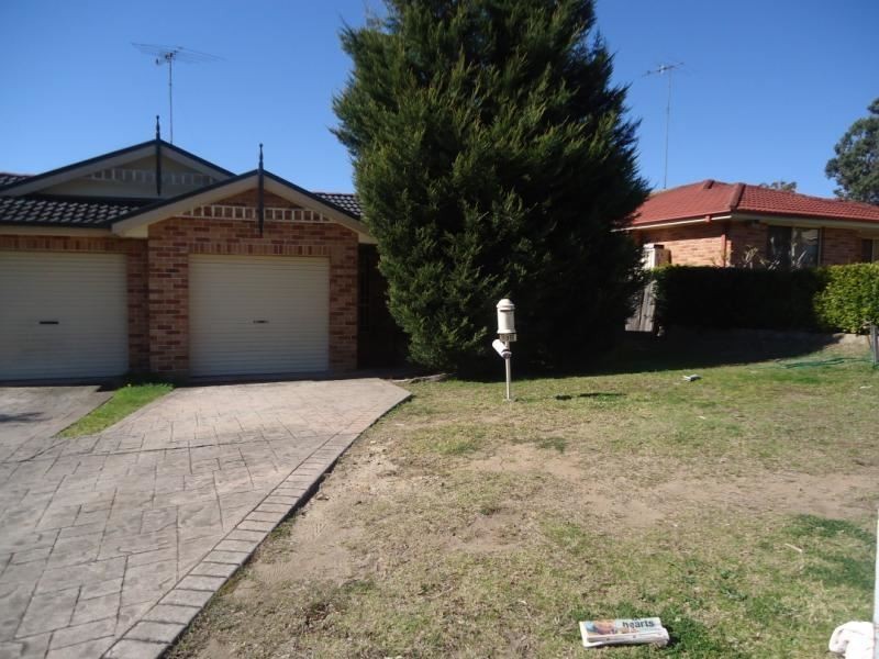 13B Carbasse Crescent, St Helens Park NSW 2560
