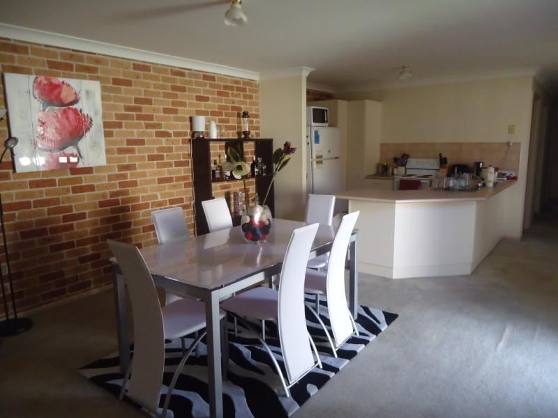 13B Carbasse Crescent, St Helens Park NSW 2560