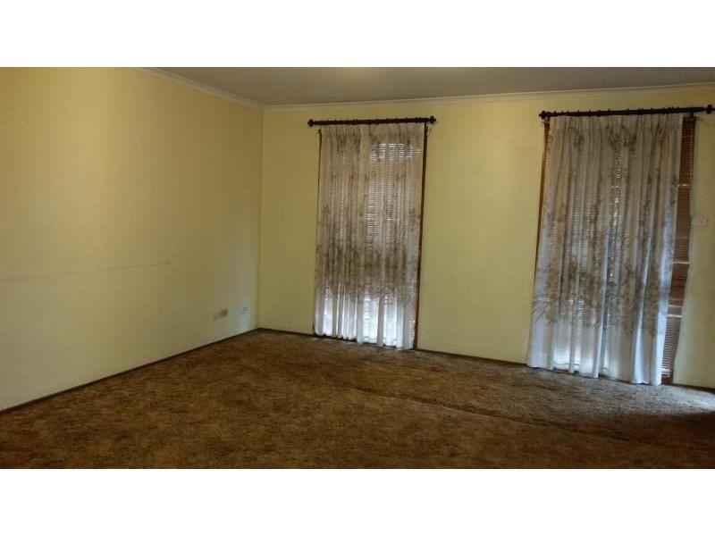 9 Aberdeen Road, St Andrews NSW 2566