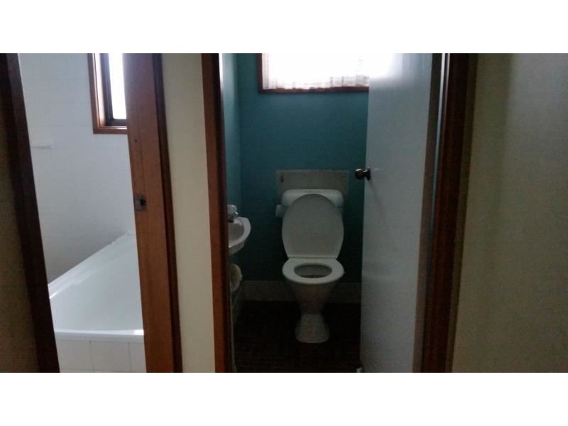 9 Aberdeen Road, St Andrews NSW 2566