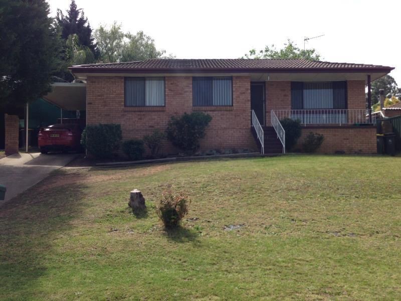 46 ELOUERA CRESCENT, Woodbine NSW 2560