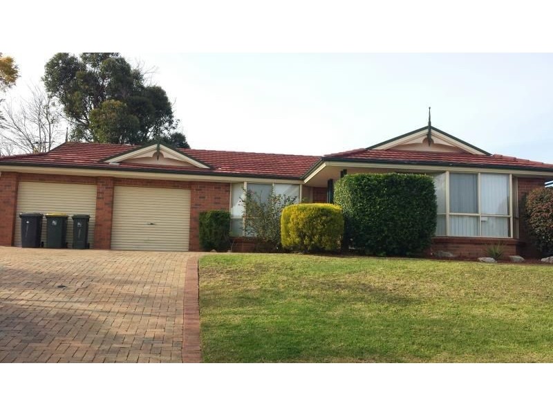 1 LYSANDER AVE, Rosemeadow NSW 2560
