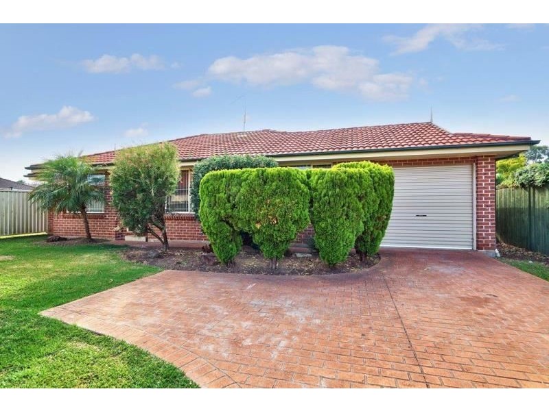 16A Crommelin St St Helens Park, St Helens Park NSW 2560