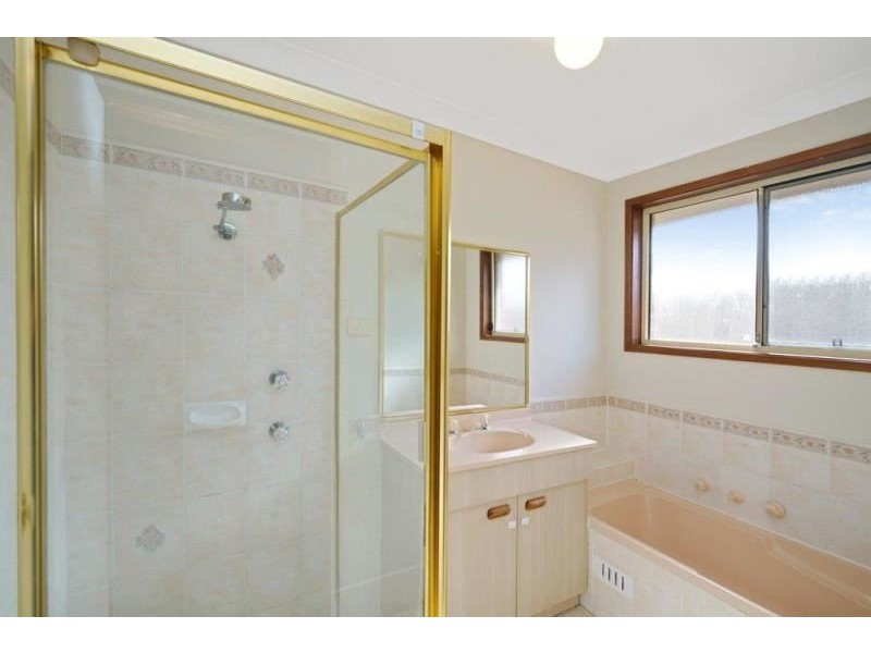 16A Crommelin St St Helens Park, St Helens Park NSW 2560