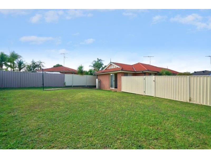 16A Crommelin St St Helens Park, St Helens Park NSW 2560
