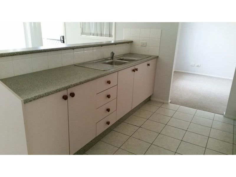 7 GUNN PLACE, St Helens Park NSW 2560