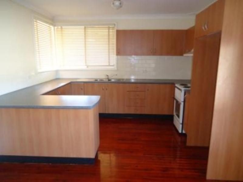 294 The Parkway, Bradbury NSW 2560