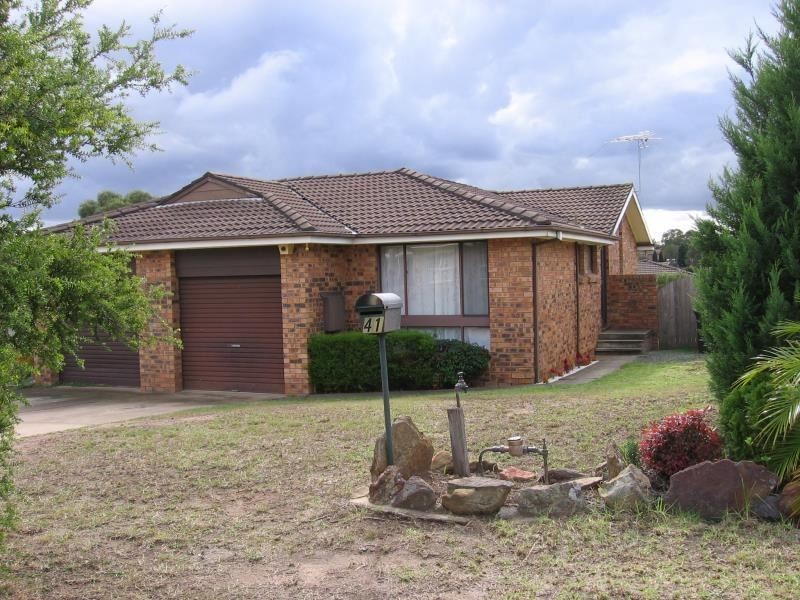 41 Amundsen Street, Leumeah NSW 2560