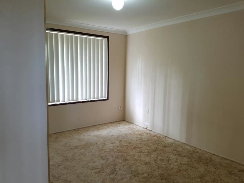 7 SILICA CRESCENT, Eagle Vale NSW 2558