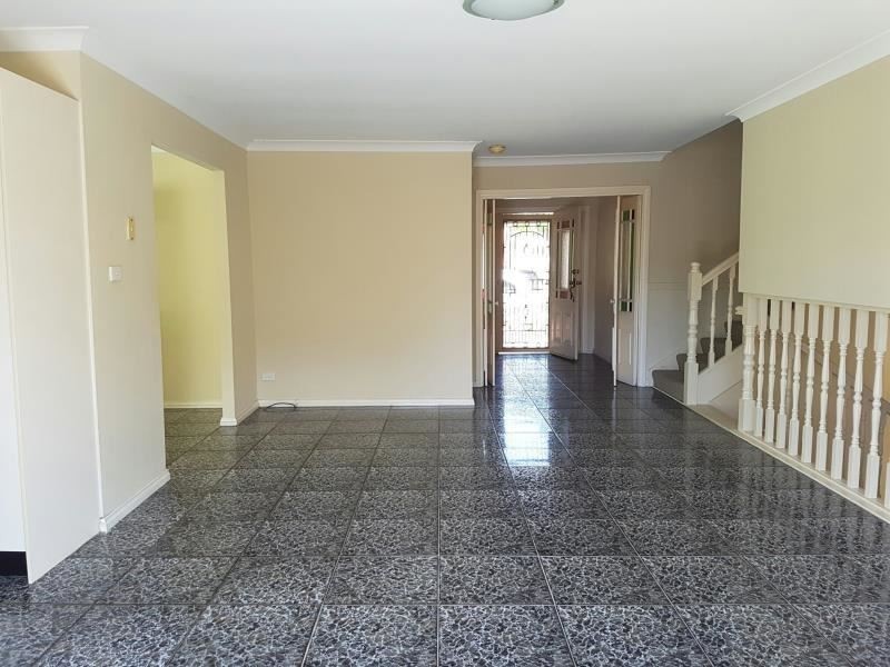 52 Claremont Crt, Glen Alpine NSW 2560