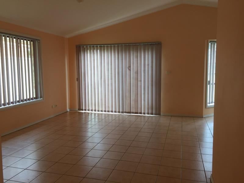 29A Larapinta Crescent, St Helens Park NSW 2560