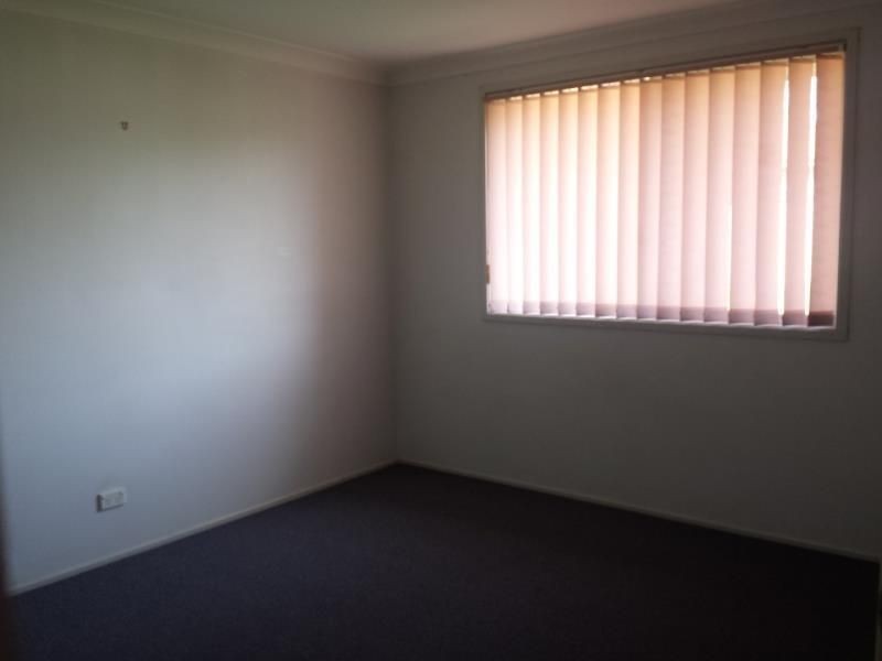 7A VALENTINE PL, Rosemeadow NSW 2560