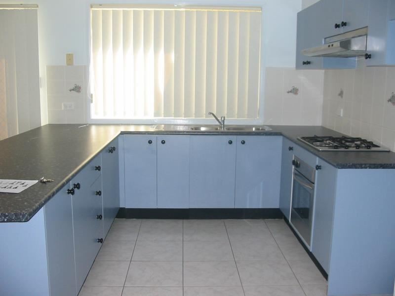 127 KELLERMAN DRIVE, St Helens Park NSW 2560