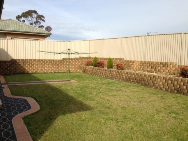 127 KELLERMAN DRIVE, St Helens Park NSW 2560