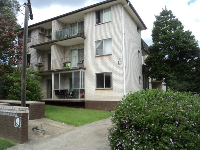 9/9 REDDALL STREET, Campbelltown NSW 2560