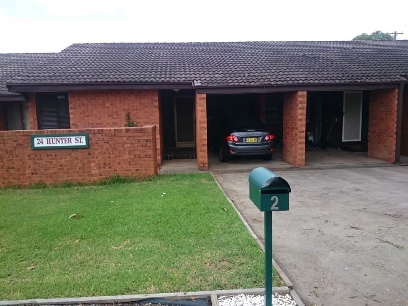2/24 Hunter Street, Campbelltown NSW 2560