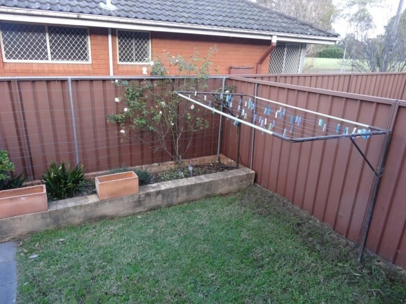 2/24 Hunter Street, Campbelltown NSW 2560