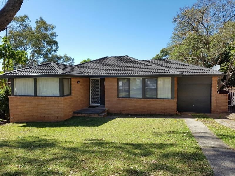 63 Manooka Cres, Bradbury NSW 2560
