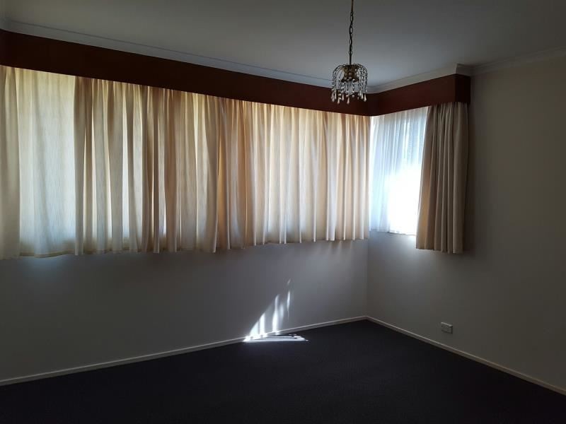 63 Manooka Cres, Bradbury NSW 2560