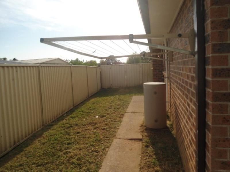 262 COPPERFIELD DRIVE, Rosemeadow NSW 2560