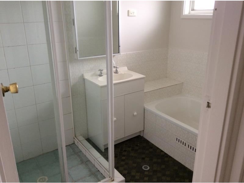 18 Ardrossan Cresent, St Andrews NSW 2566