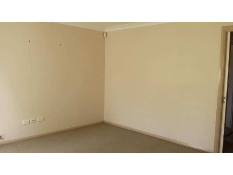 3/44 MALACHITE DRIVE, Eagle Vale NSW 2558