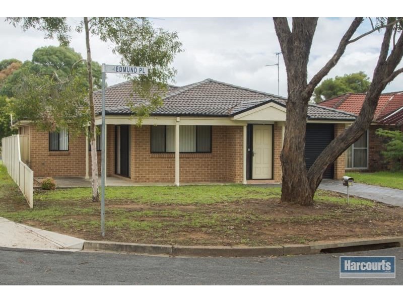 1A Edmund Place, Rosemeadow NSW 2560