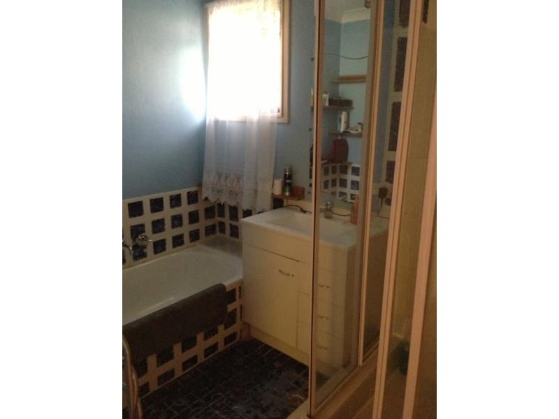 2 Victor Pl, Raby NSW 2566