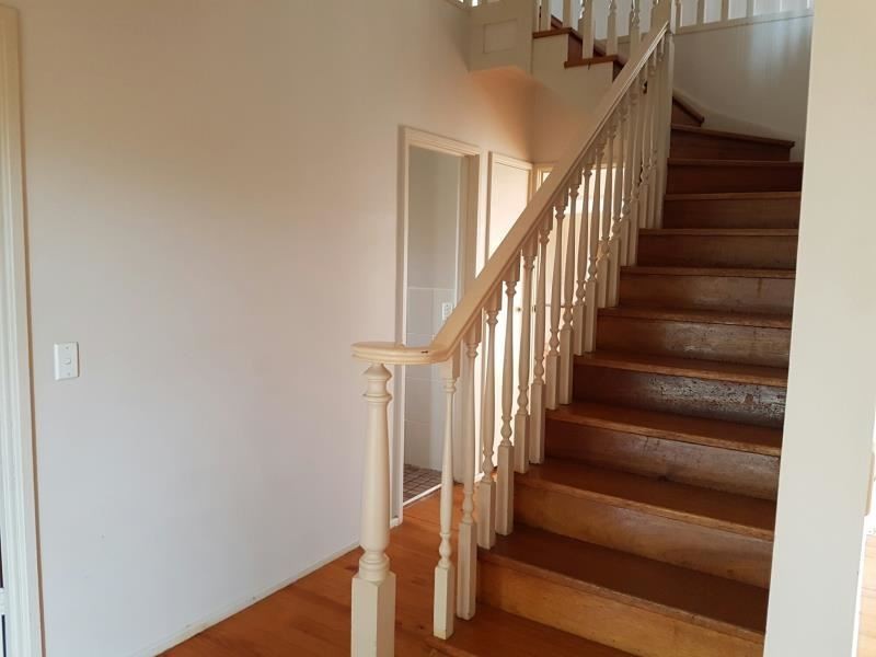 4 Forresters Close, Woodbine NSW 2560