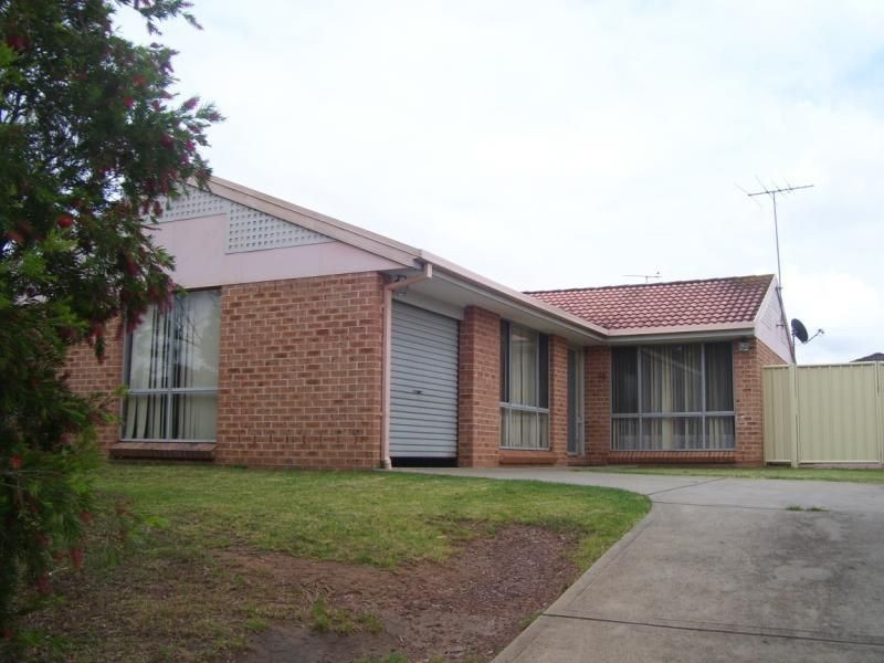 63 Kellerman Drive, St Helens Park NSW 2560