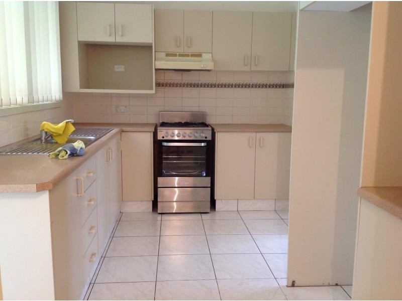 12 Wandoo Place, Bradbury NSW 2560